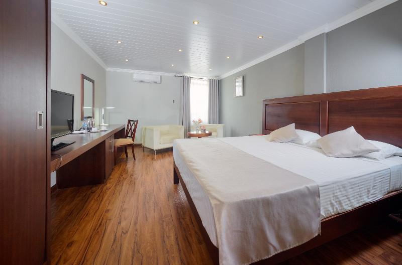 Gold Crest Hotel Quatre Bornes Ngoại thất bức ảnh